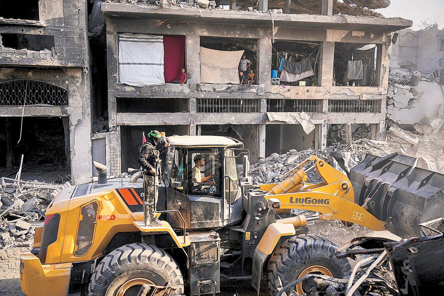 Israel receives remains of Gaza hostage