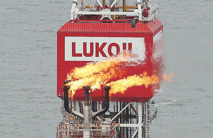 Ukraine ministers resign over major corruption scandals