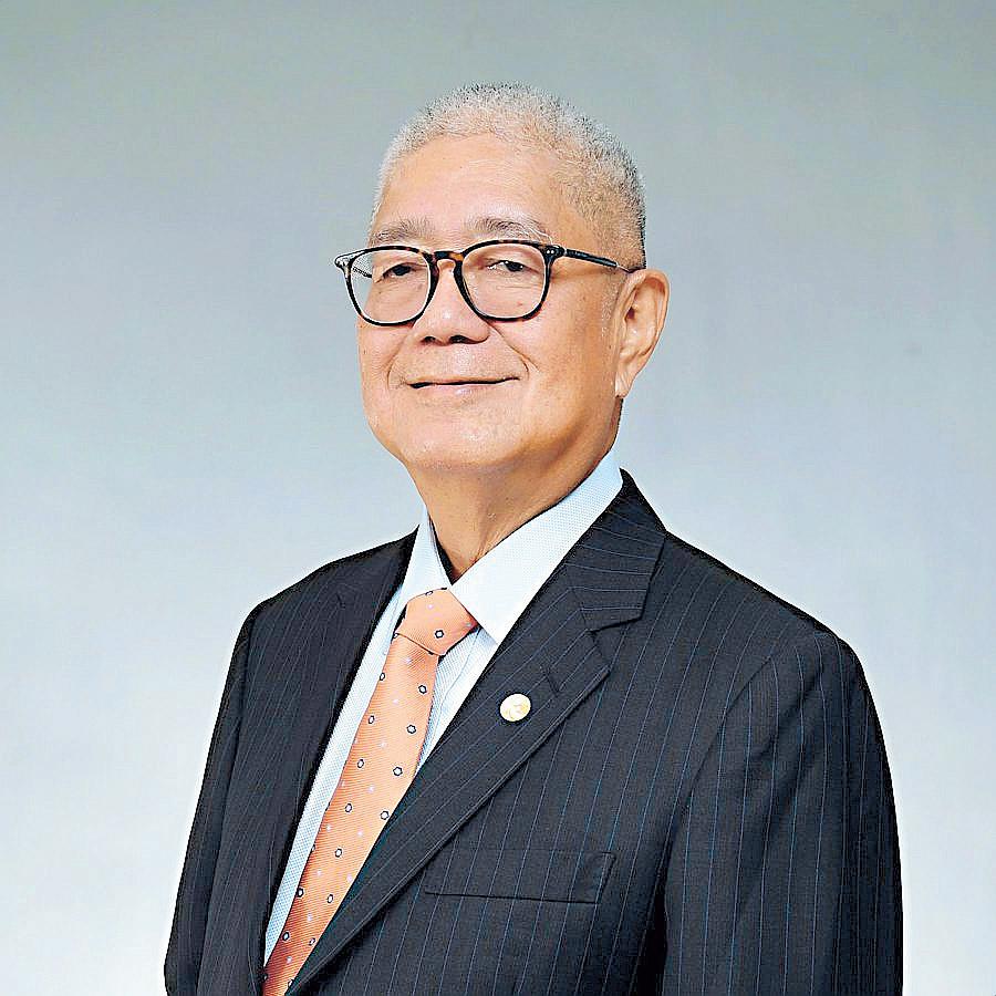 Remolona signals cautious easing