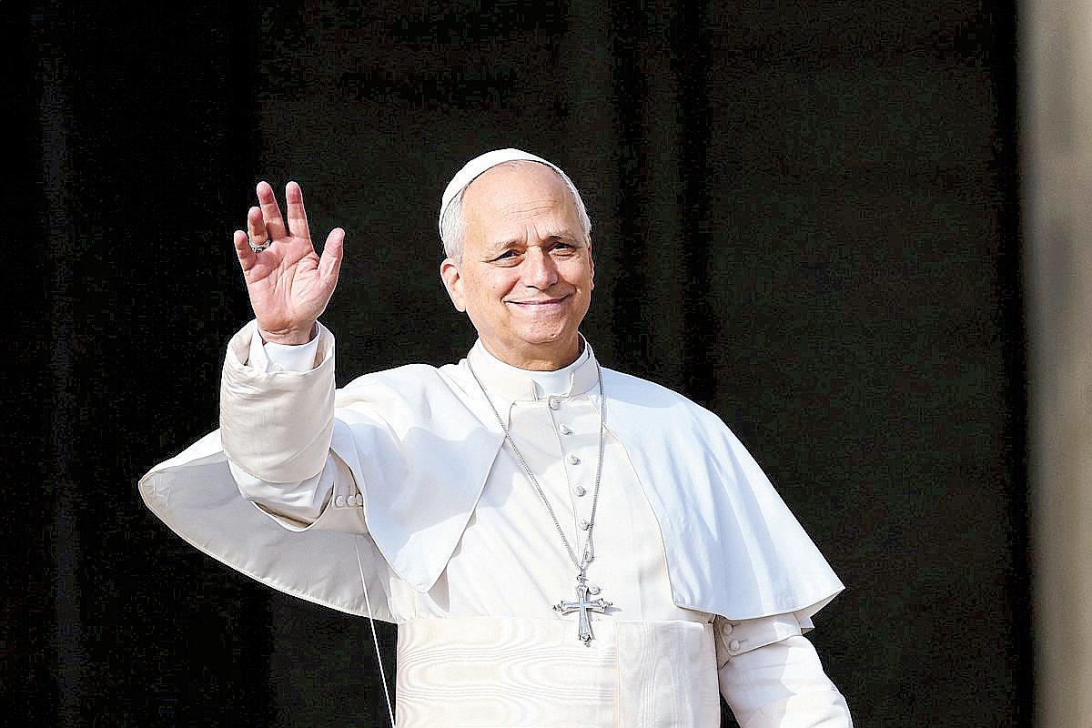 Pope slams treatment of migrants in US