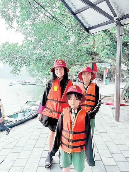 EXPERIENCING VIETNAM 15 YEARS APART