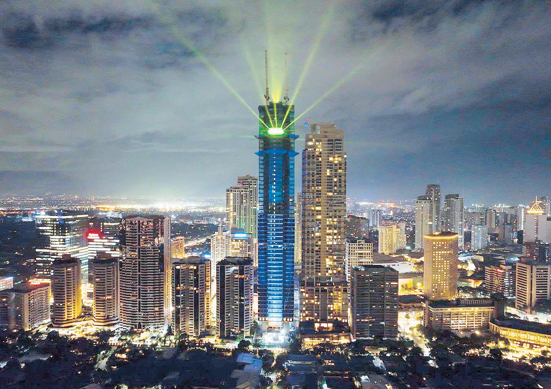 THE ESTATE MAKATI TOPS OFF IN MAKATI'S HISTORIC RIDGE