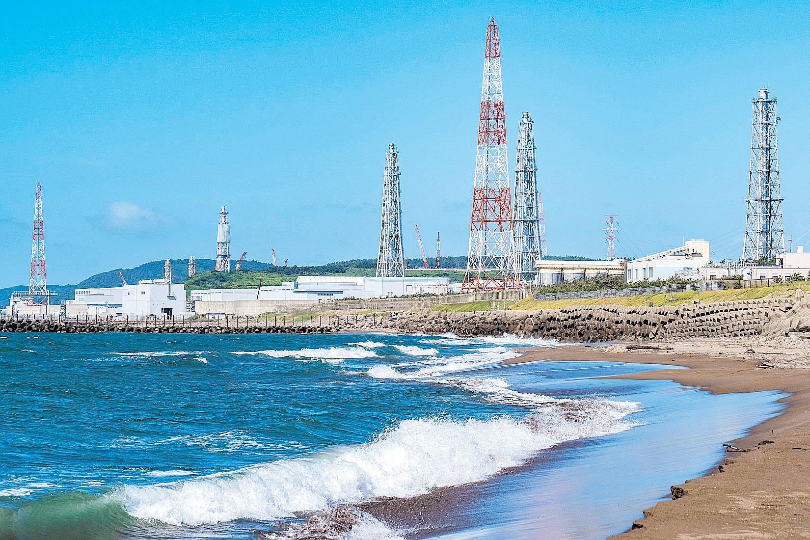 World's biggest nuclear plant edges closer to restart