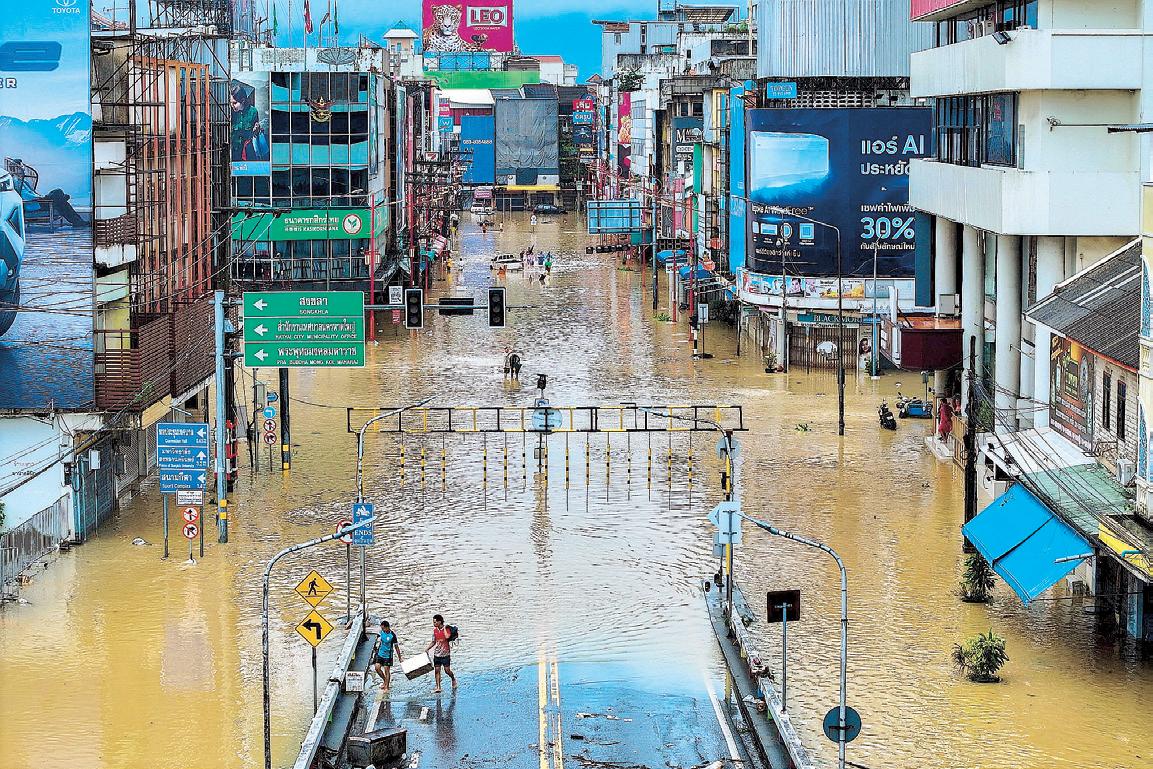 Thailand, Indonesia begin clean-up after massive floods kill hundreds