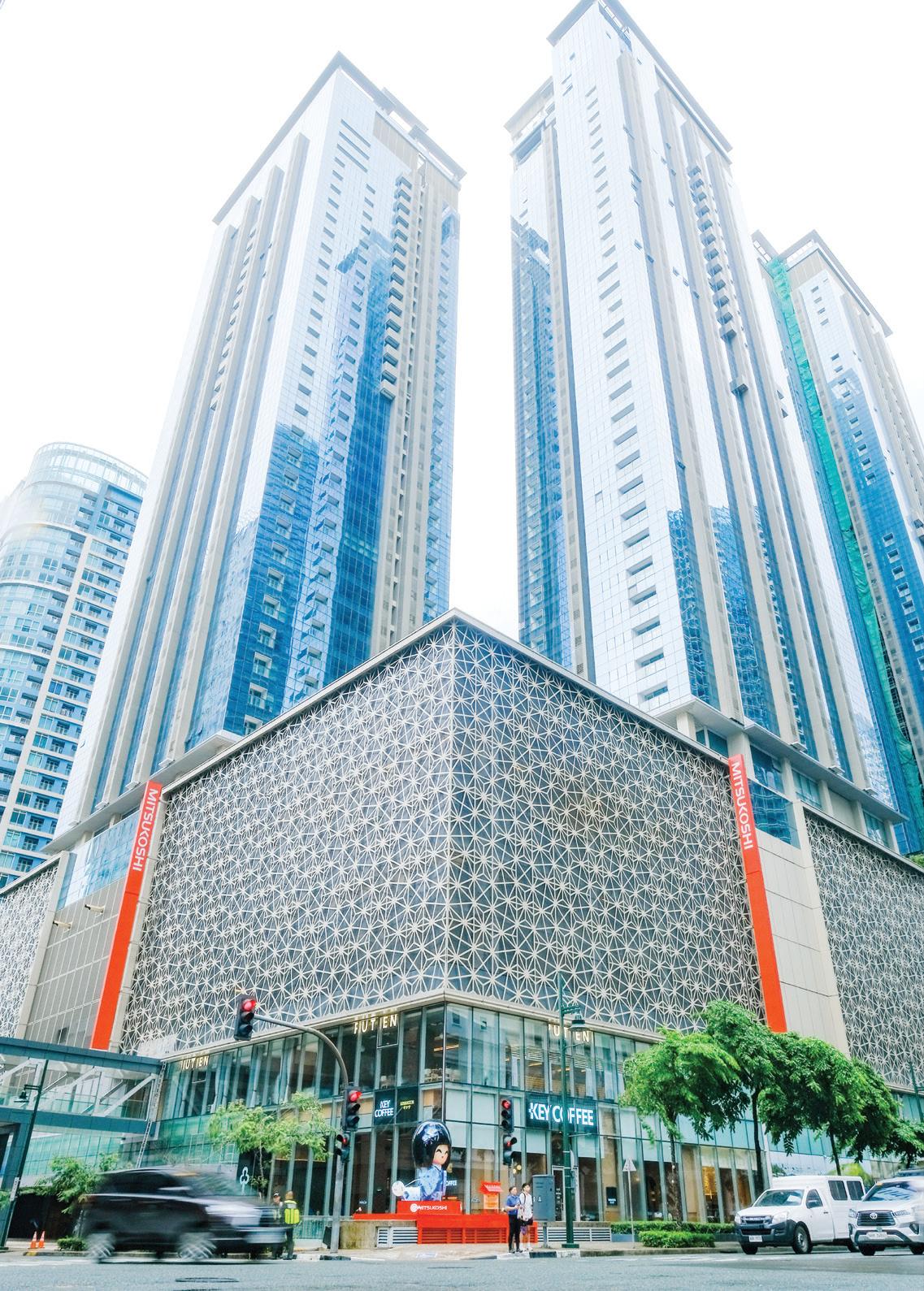 A Season of Sparkle AT MITSUKOSHI BGC