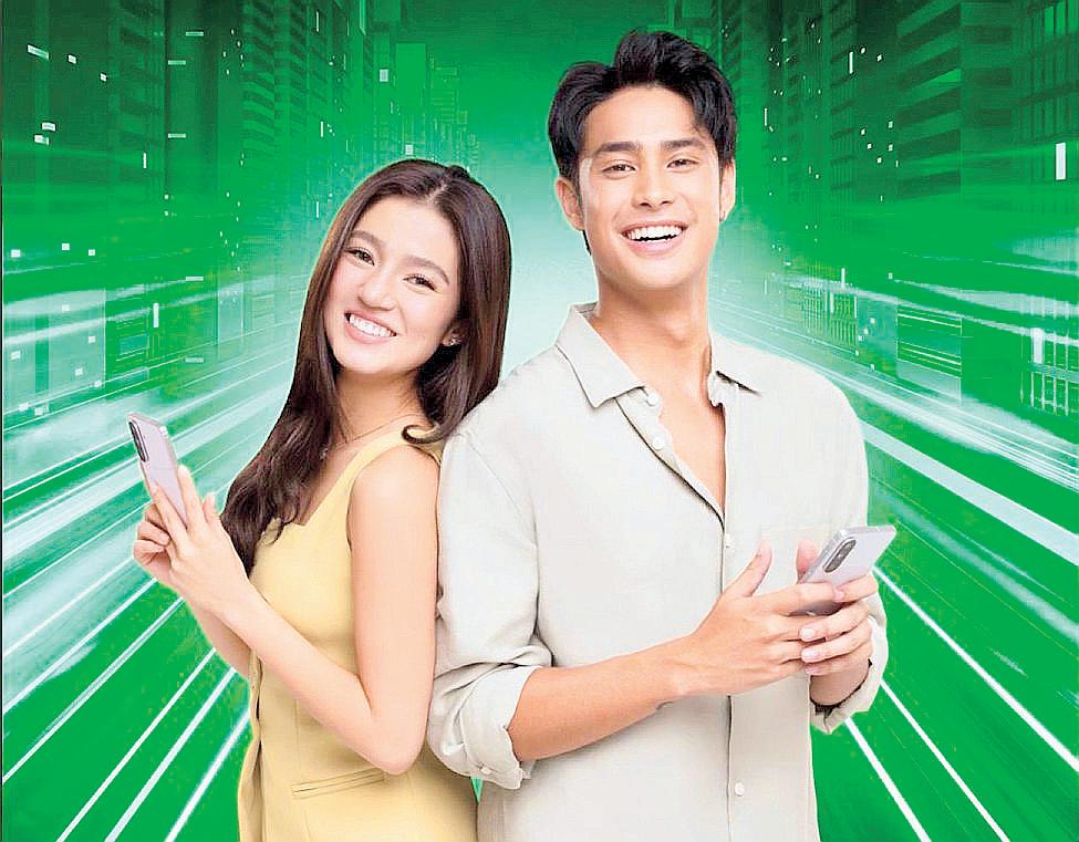 SMART LETS YOU #FLEXYOURDAY THIS HOLIDAY SEASON