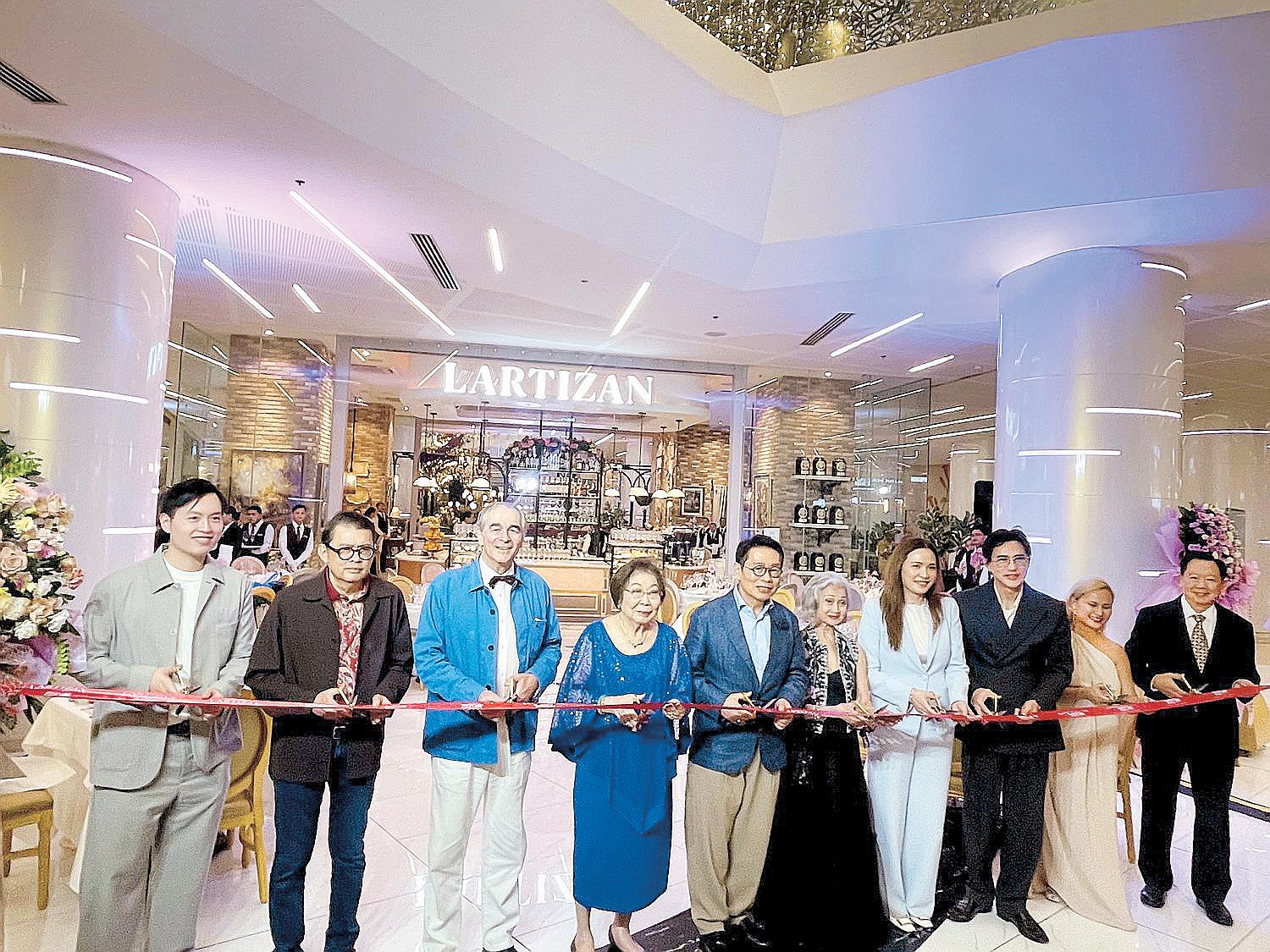 AT LARTIZAN, PASSION LINGERS ON THE PALATE