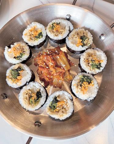 SEOUL'S FAVORITE CHICKEN AND BEER PLACE IS NOW IN MANILA