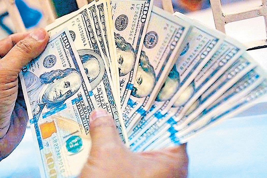 Foreign debt rises to record $149 B in Sept