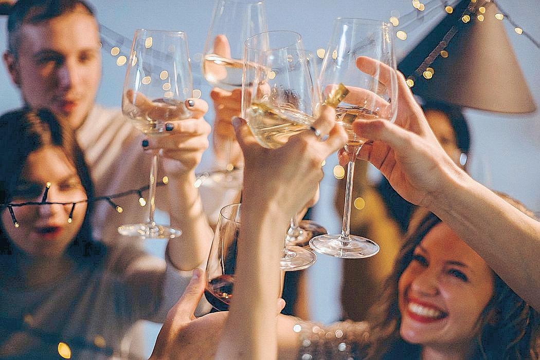 HOLIDAY HEART SYNDROME: WHAT FILIPINOS MUST KNOW (AND HOW TO PREVENT IT THIS CHRISTMAS)