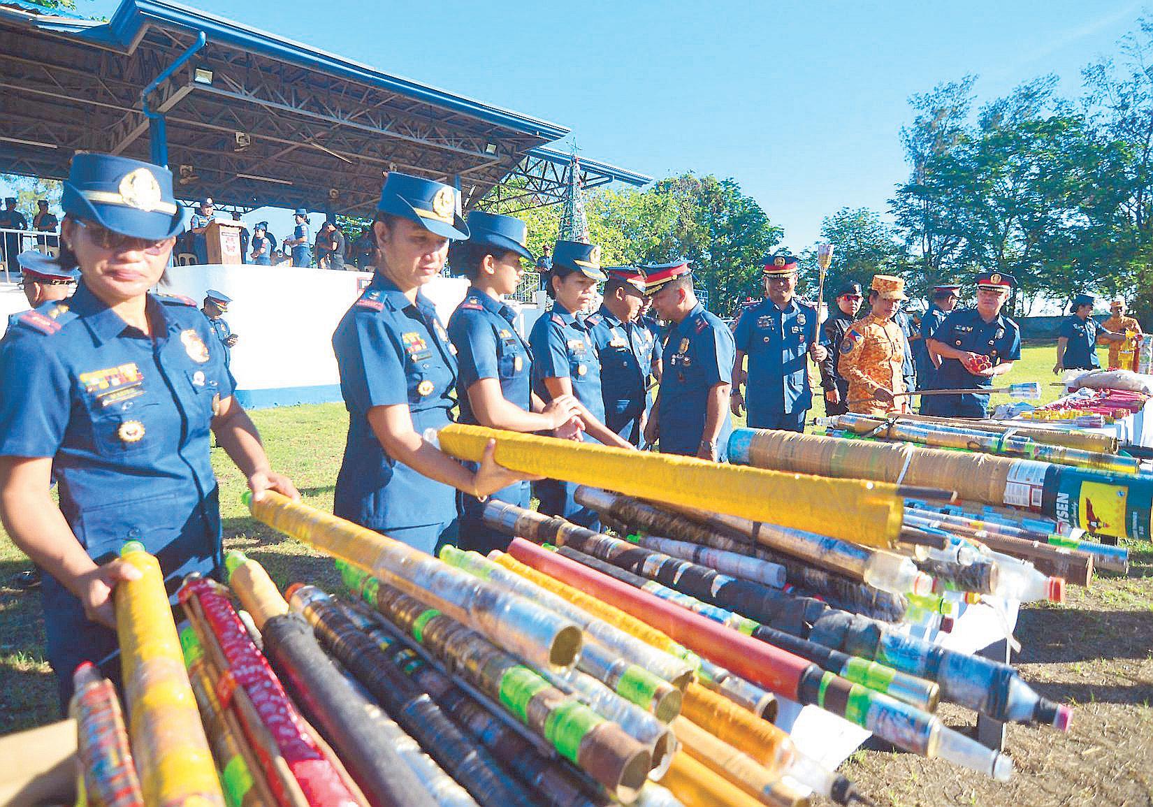 49 Uwan-hit families get cash aid