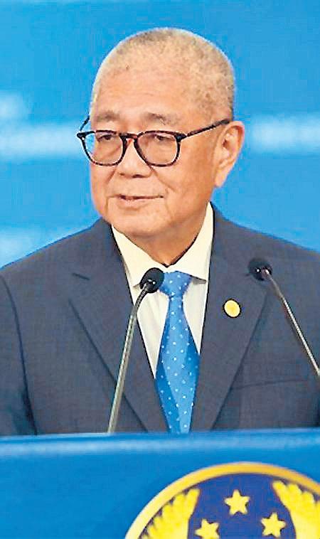 'BSP won't defend specific peso level'