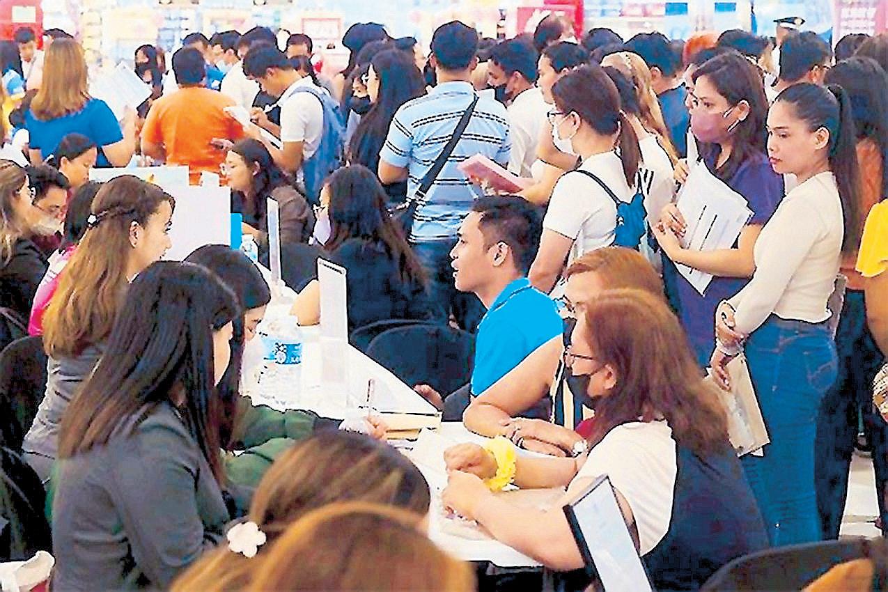 Unemployment rate climbs to 4.2% in 2025