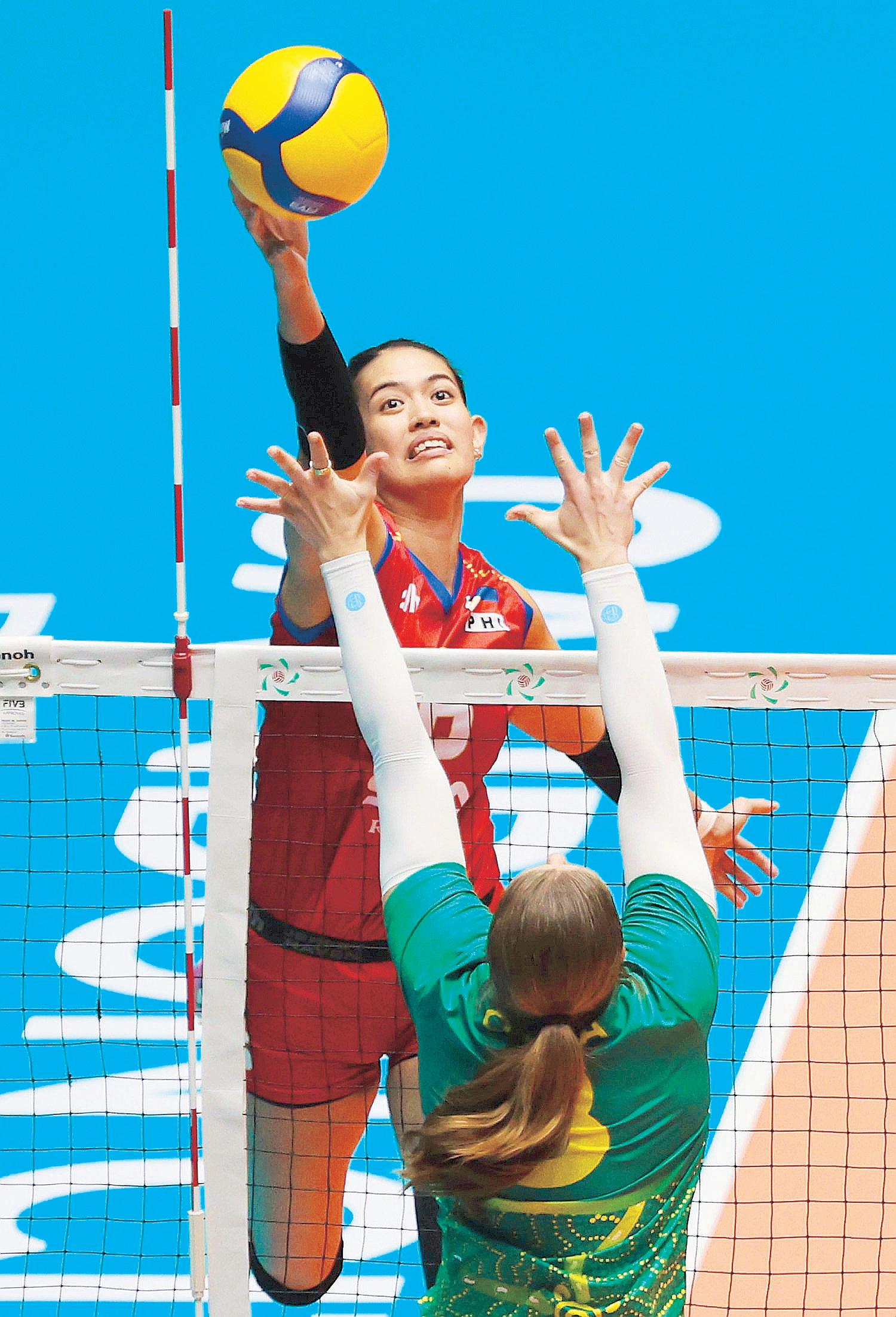 Alas drops five-setter vs Australia
