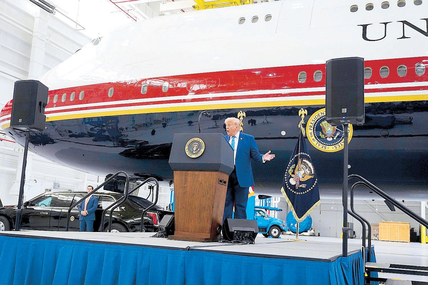 Trump unveils new Air Force One, a converted Qatari jet