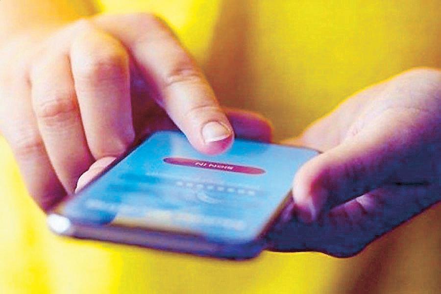 'Smishing' scam victims seeking answers, accountability