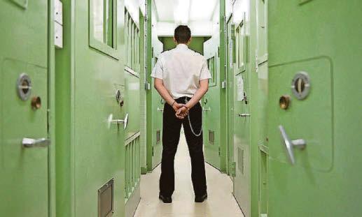'Arm jail staff to stop the Islamist attacks'