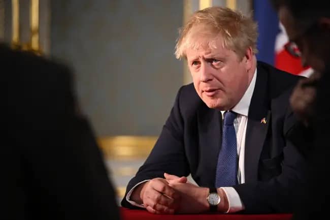 Johnson's War-Leader Act Is Ridiculed In EU Capitals