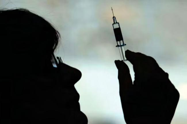 Chemists run out of flu jabs as rollout comes under fire