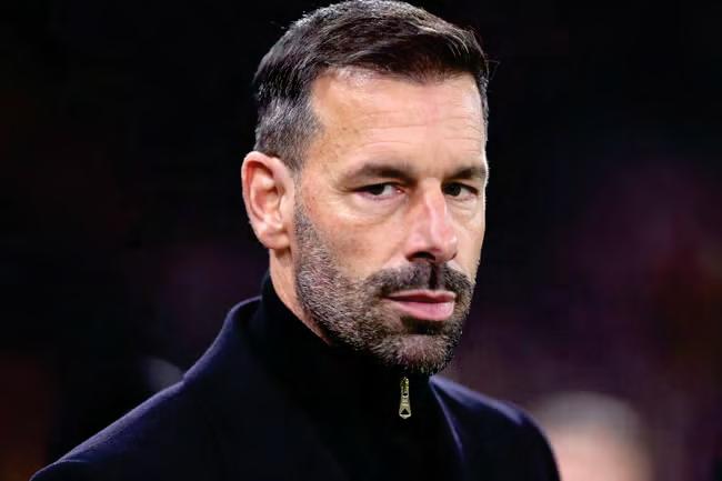 Man United to take on Van Nistelrooy's Leicester City as Plymouth draw Liverpool