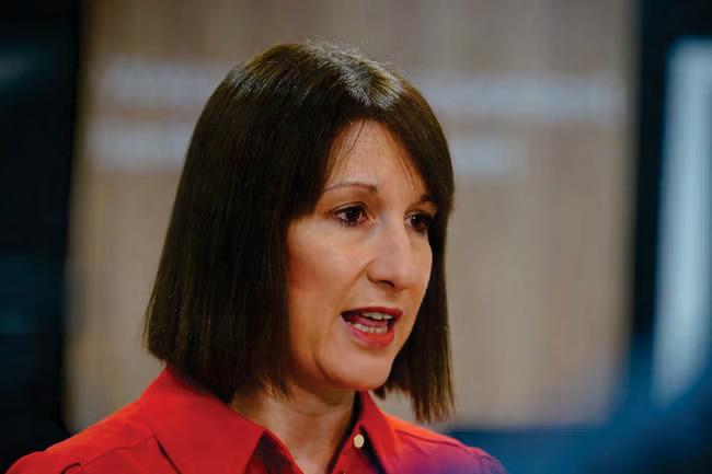 Reeves under pressure due to jump in borrowing costs