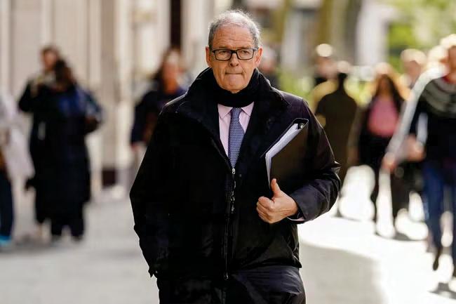 Fury over HMRC's £67m payment for shamed Fujitsu