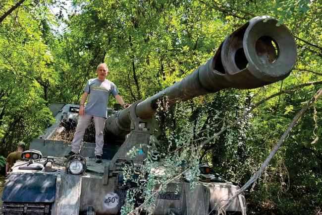 Former MP joins Ukraine’s foreign legion to fight Puti in