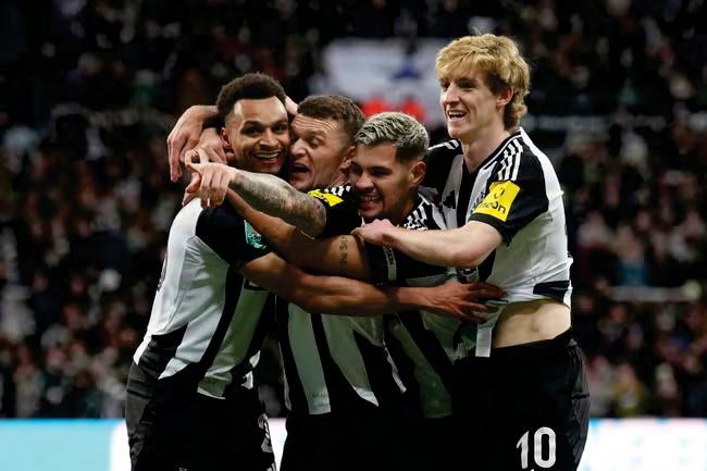 Newcastle off to Wembley again after Arsenal implode