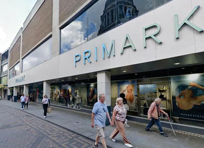 Boy, 17, stabbed in full view of shoppers in Nottingham