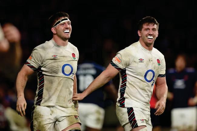 How Curry twins embody England's scrambling spirit