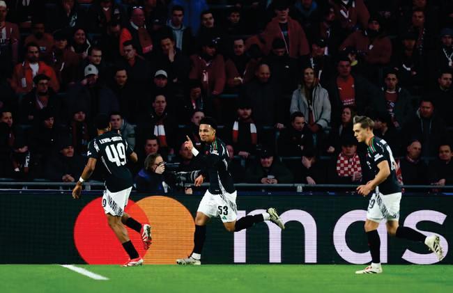 Arsenal end drought with record-breaking win at PSV