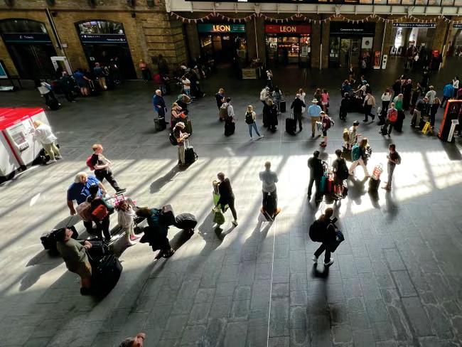 A low-fare rail revolution is best way to cut car usage
