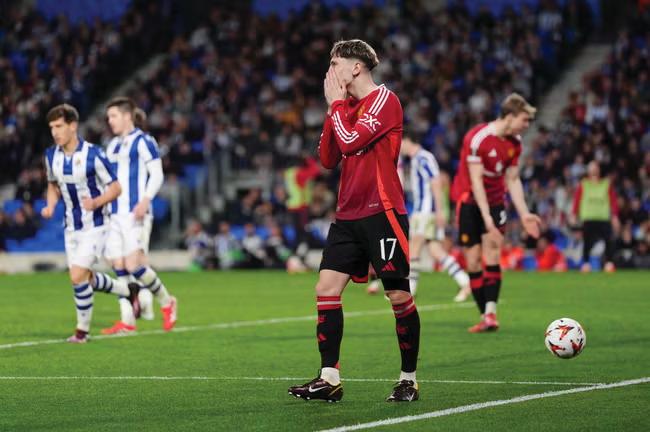 Wasteful United face nervy leg after penalty leveller