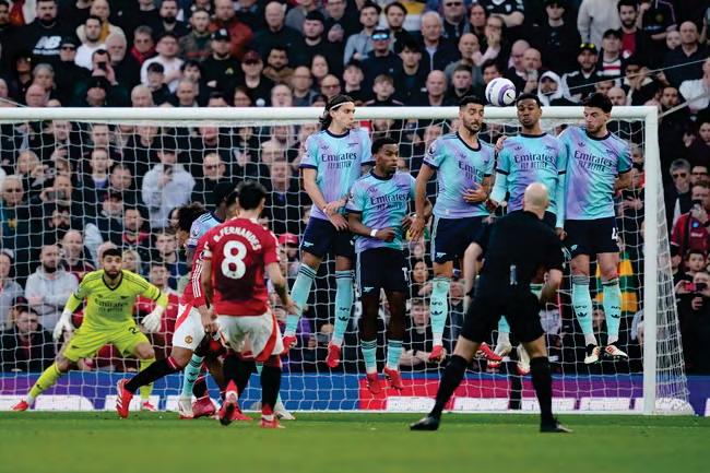 Fernandes steps up to bury Arsenal's fragile title hopes