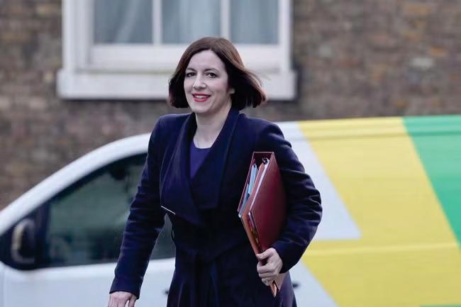 Ex-Ofsted chief lashes out at Labour's school reforms