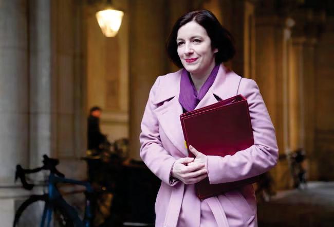 Phillipson: Leave London to see scale of schools crisis