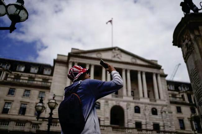 Bank holds interest rates at 4.5% as inflation rises again