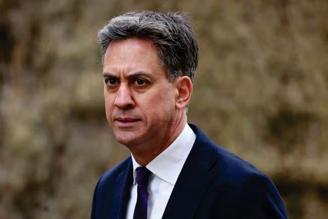 Farage spreads net zero lies.about steel, warns Miliband