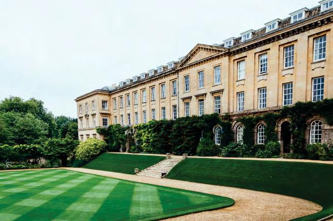 Academics at Oxford 'drank from a human skull chalice'