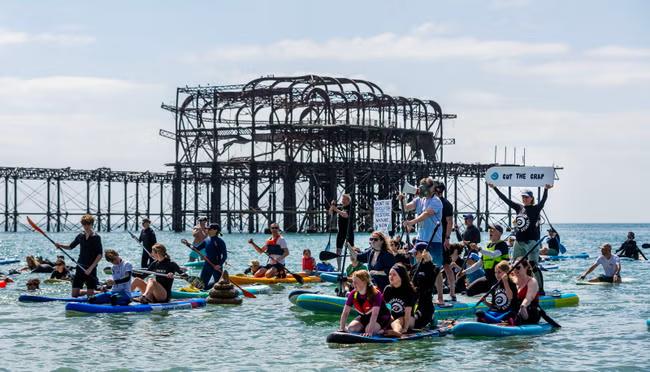 Paddle protesters call for action over sewage spills