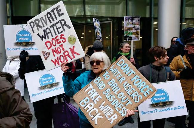 Labour bans annual bonuses for six water company chiefs