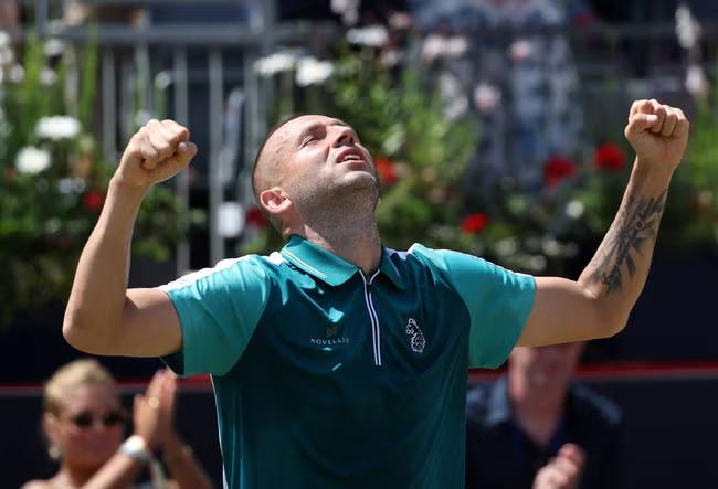 Evans rolls back the years to dismantle Tiafoe at Queen's