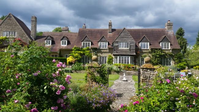 'I sold my house to the DfT 8 years ago - it's still empty'