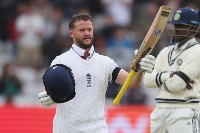 Duckett sweeps aside India to underline rare talents