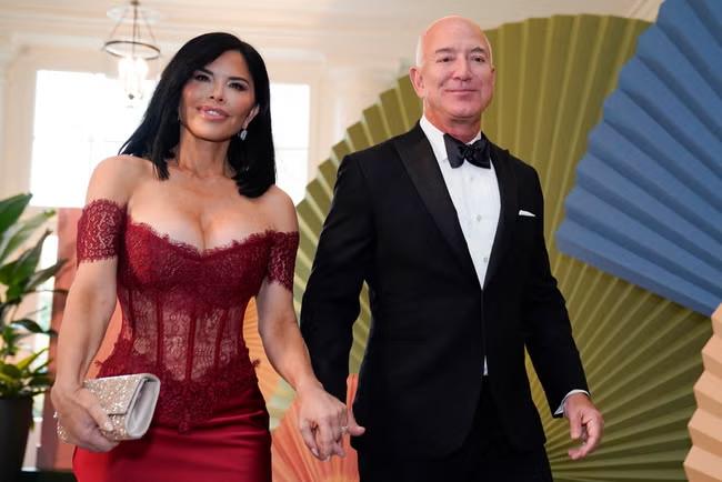 A cold Venice reception for Bezos and Sanchez wedding