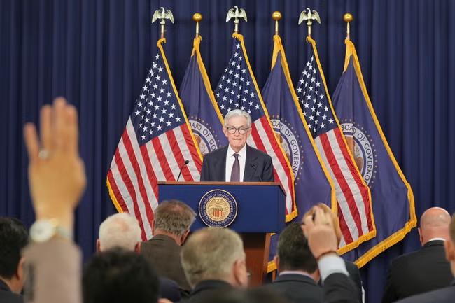 Trump's leading options to replace 'stupid' Fed boss