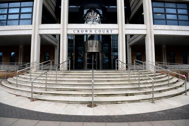 'Breaking point': backlog at crown court hits new high