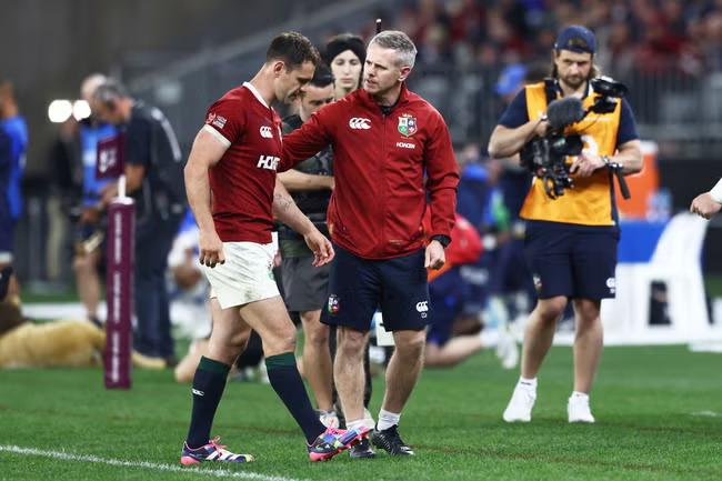 Williams injury mars Lions thrashing of Western Force