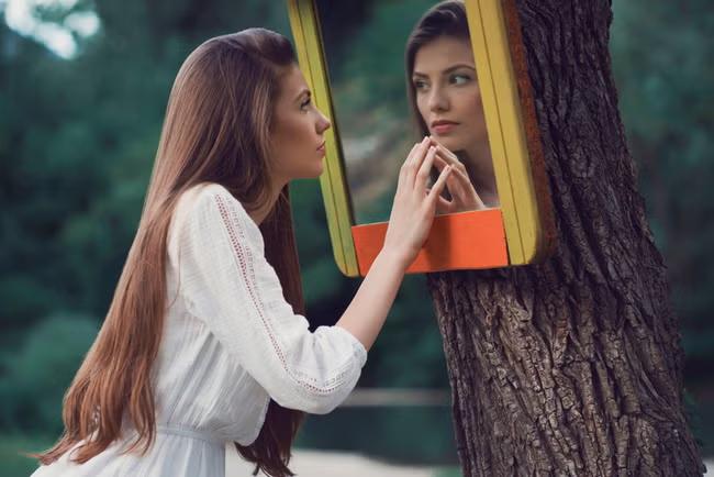 Vanity as a value? This can’t be the way to happiness...