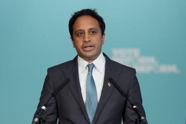 Jenrick urges Yusuf sacking over antisemitic post row